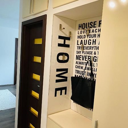 City Center Apartment 티미쇼아라 외부 사진