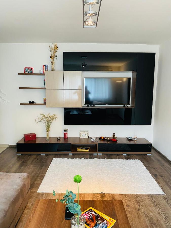 City Center Apartment 티미쇼아라 외부 사진